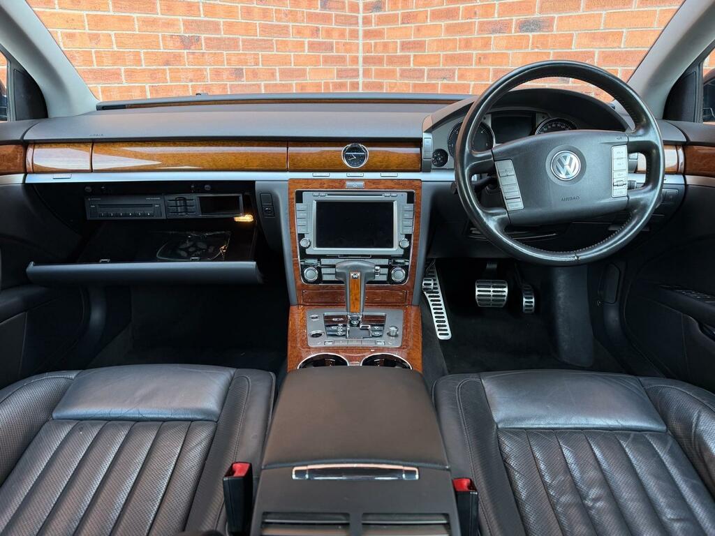 Volkswagen Phaeton Saloon 3.0 Tdi V6 4Motion 200808 Black #7
