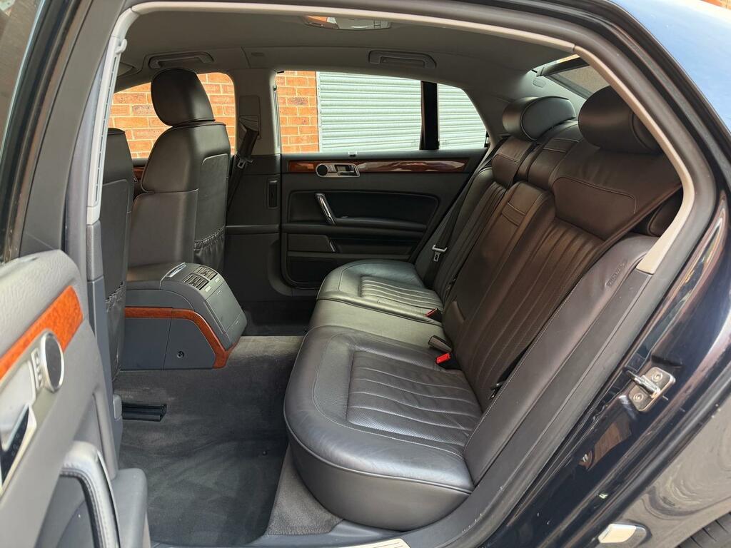Volkswagen Phaeton Saloon 3.0 Tdi V6 4Motion 200808 Black #10