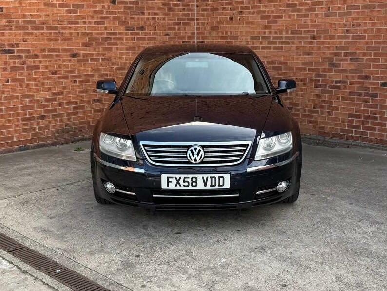 Volkswagen Phaeton Saloon 3.0 Tdi V6 4Motion 200808 Black #2