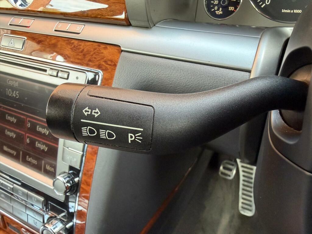 Volkswagen Phaeton Saloon 3.0 Tdi V6 4Motion 200808 Black #23