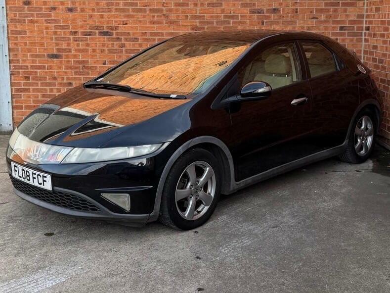 Honda Civic 1.8 I-vtec Es Black #3