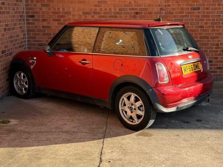 Mini Hatch 1.6 One Seven Euro 4 MF55DWE Red #4