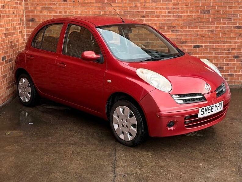 Nissan Micra 1.2 16V Spirita Red