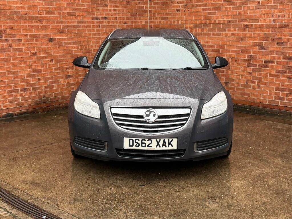 Vauxhall Insignia 2.0 Cdti Se Nav Sports Tourer Euro 5 Grey #2