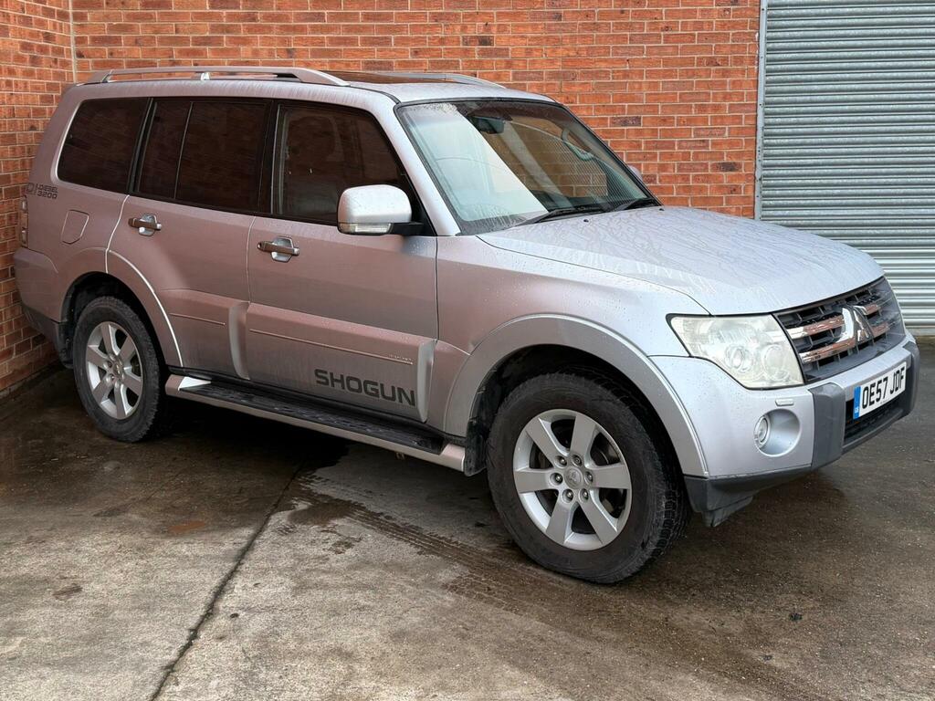 Mitsubishi Shogun 3.2 Di-dc Diamond 4Wd Euro 4 Lwb Silver