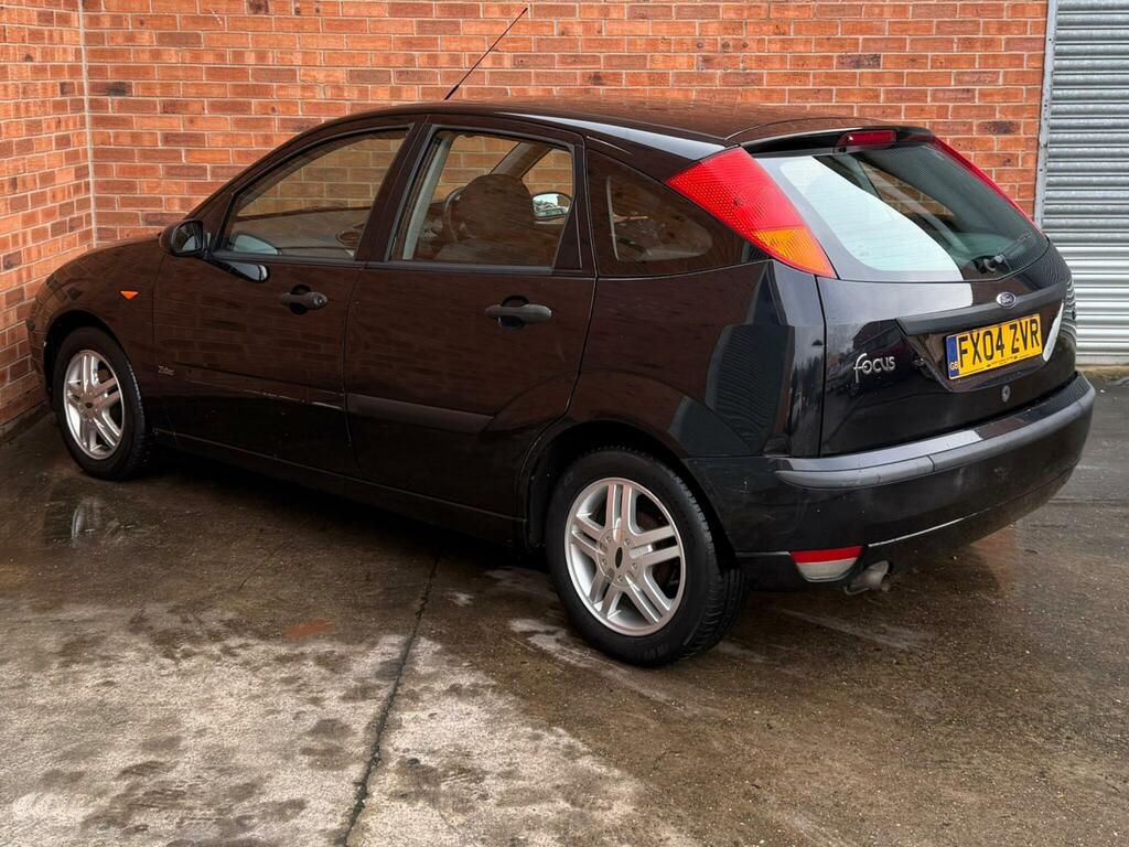 Ford Focus 1.6I 16V Zetec Black #4