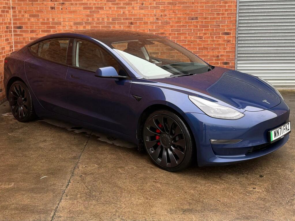 Tesla Model 3 Dual Motor Performance 4Wde Performanc Blue