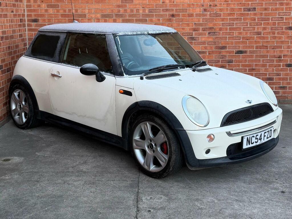 Mini Hatch 1.6 Cooper Euro 4 NC54FZD White