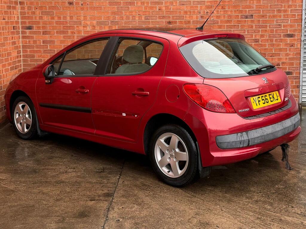 Peugeot 207 1.4 16V Se Red #4