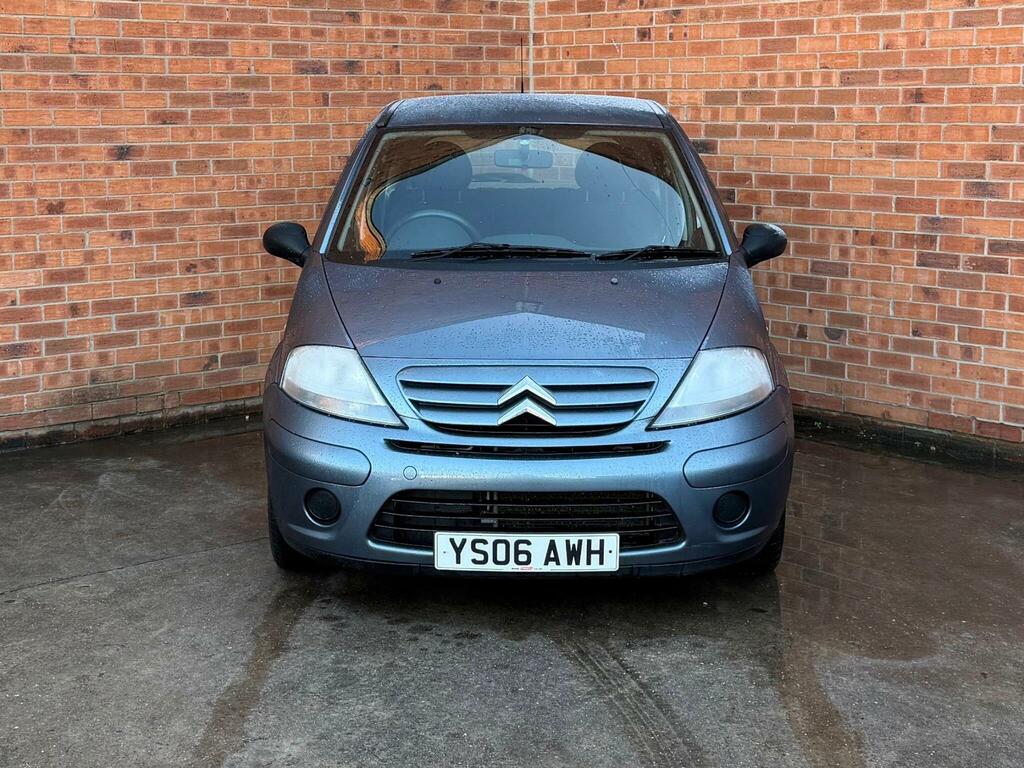 Citroen C3 1.4I Desire Grey #2