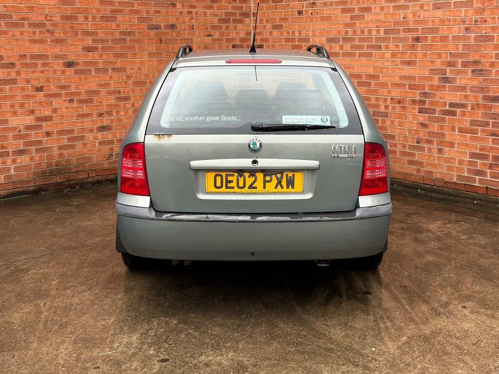 Skoda Octavia 1.9 Tdi Elegance OE02PXW Green #5