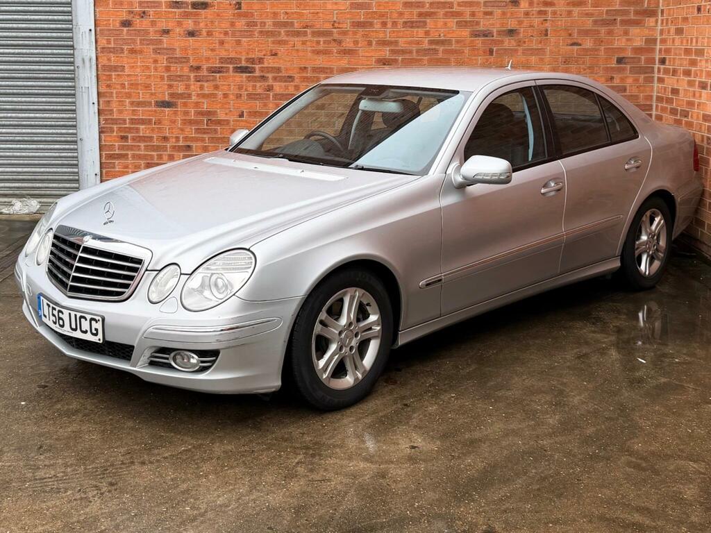 Mercedes-Benz E Class 2.1 E220 Cdi Avantgarde Silver #3