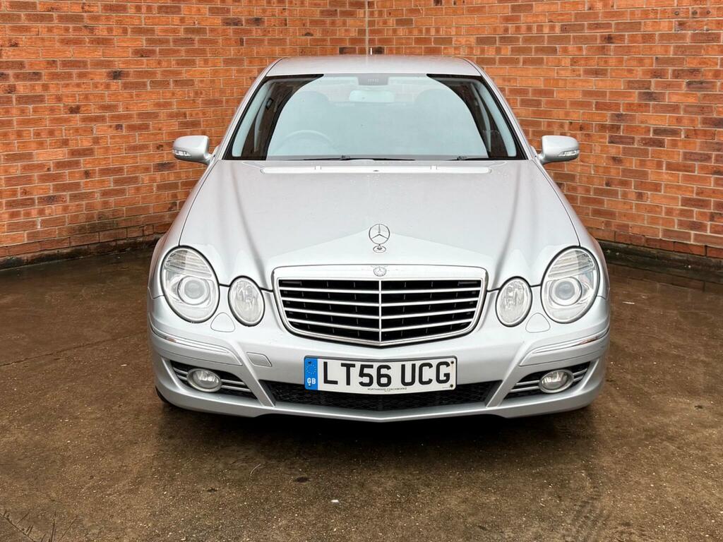 Mercedes-Benz E Class 2.1 E220 Cdi Avantgarde Silver #2