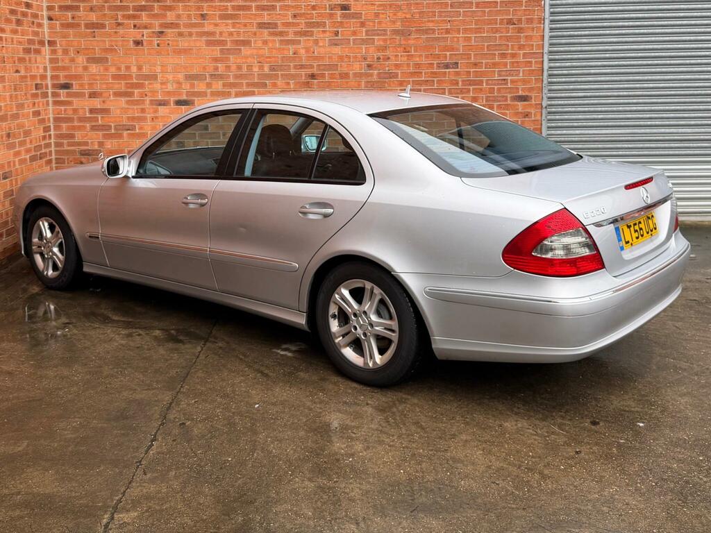 Mercedes-Benz E Class 2.1 E220 Cdi Avantgarde Silver #4