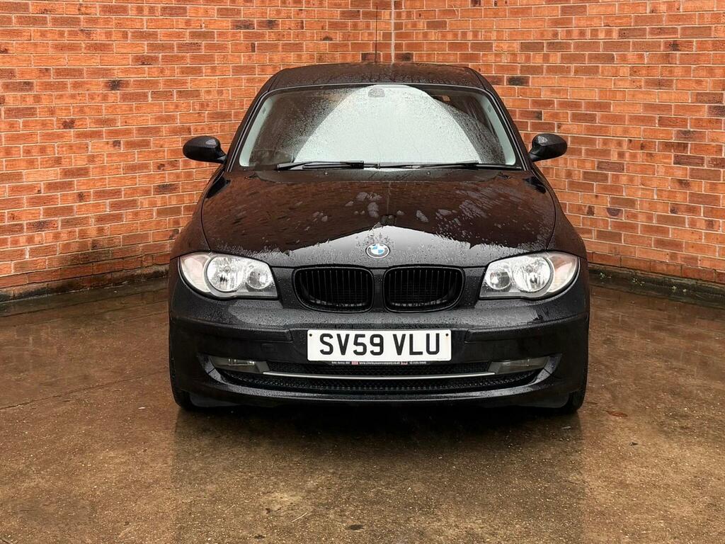 BMW 1 Series 2.0 118D Sport Euro 5 SV59VLU Black #2