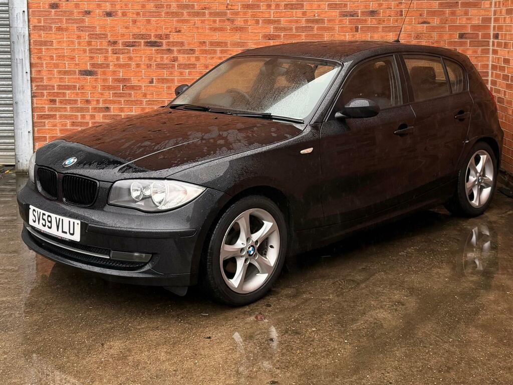 BMW 1 Series 2.0 118D Sport Euro 5 SV59VLU Black #3