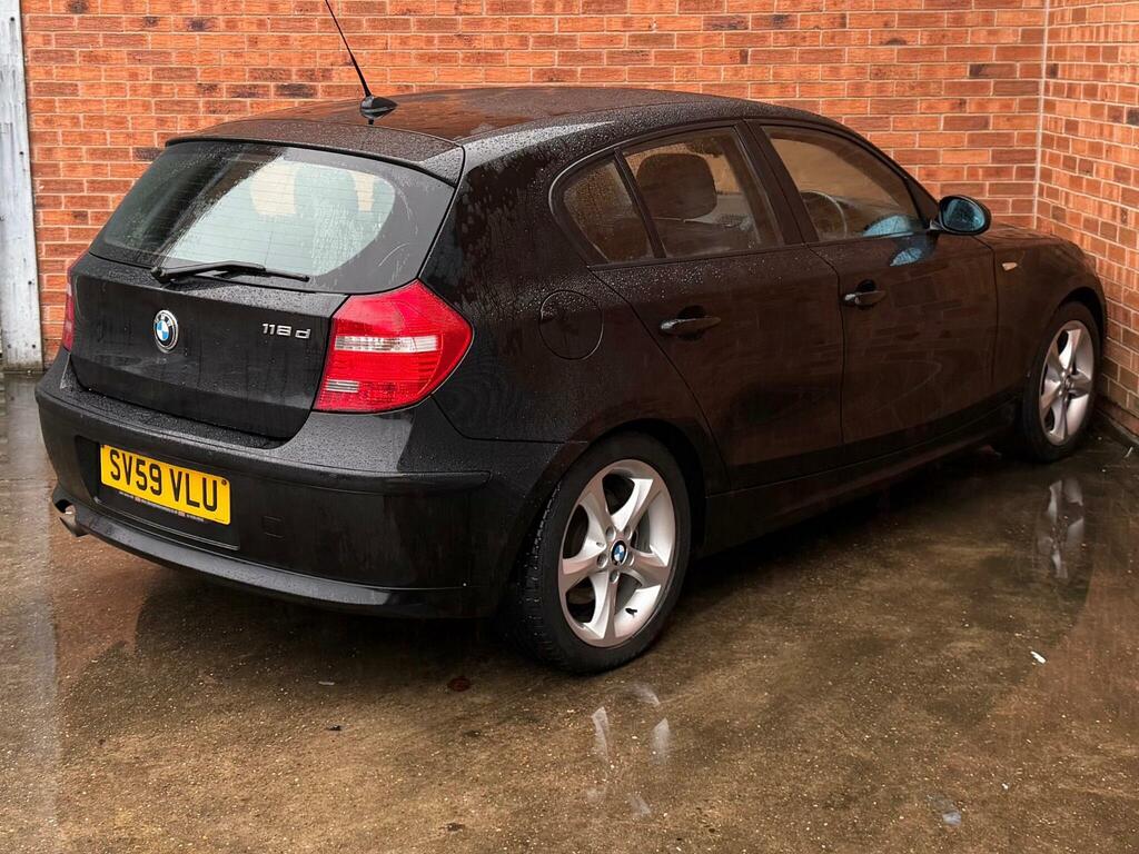 BMW 1 Series 2.0 118D Sport Euro 5 SV59VLU Black #6