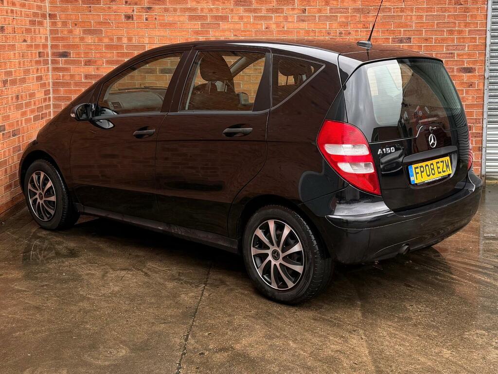 Mercedes-Benz A Class 1.5 A150 Classic Se Cvt Black #4