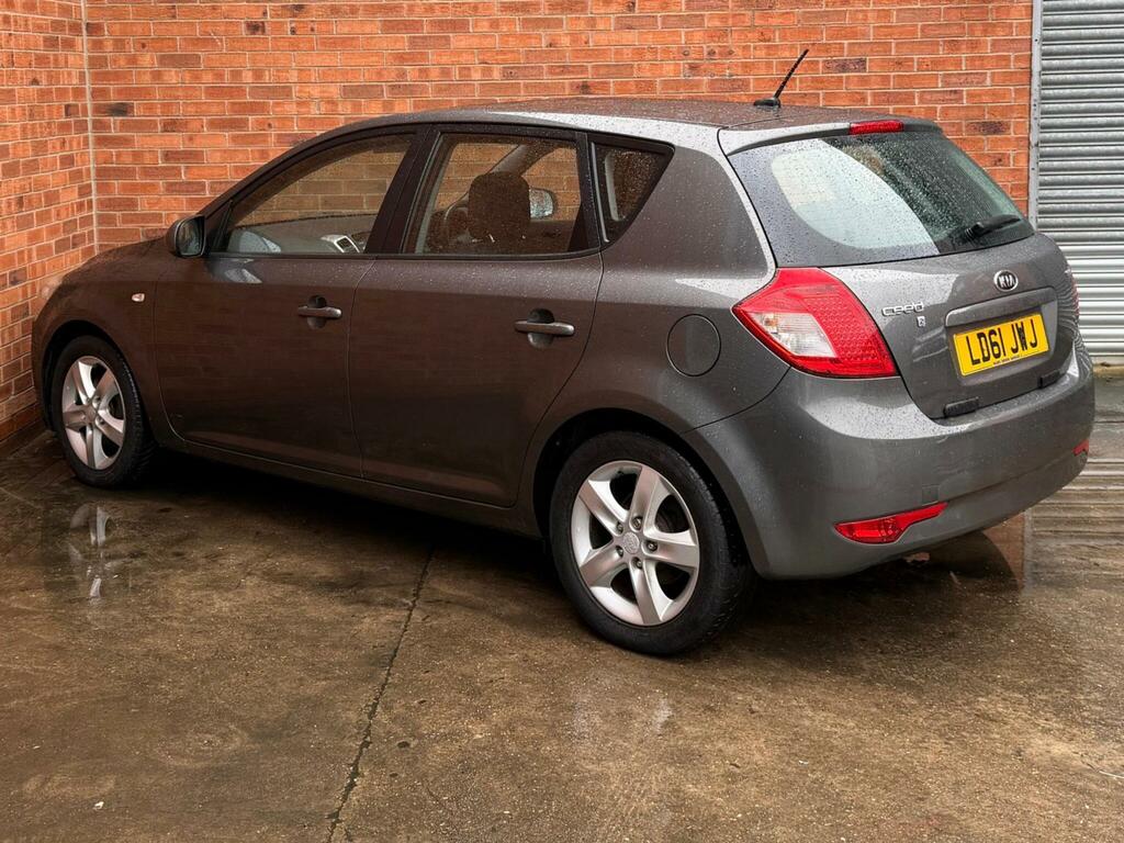 Kia Ceed 1.6 Crdi 2 Euro 5 Grey #4