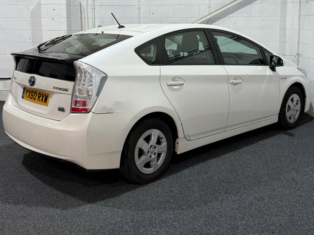 Toyota Prius 1.8 Vvt-h T3 Cvt Euro 5 Ss YX60RXW White #6