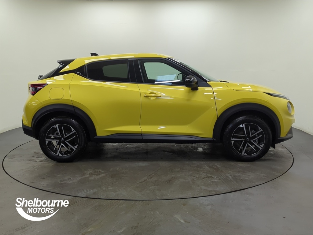 Nissan Juke Juke 1.6 Hybrid N-connecta Hatchback Yellow #3