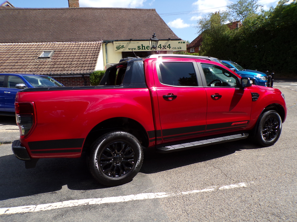 Ford Ranger 2.0 Ecoblue Stormtrak Pickup Double Cab KN23HNV Red #3
