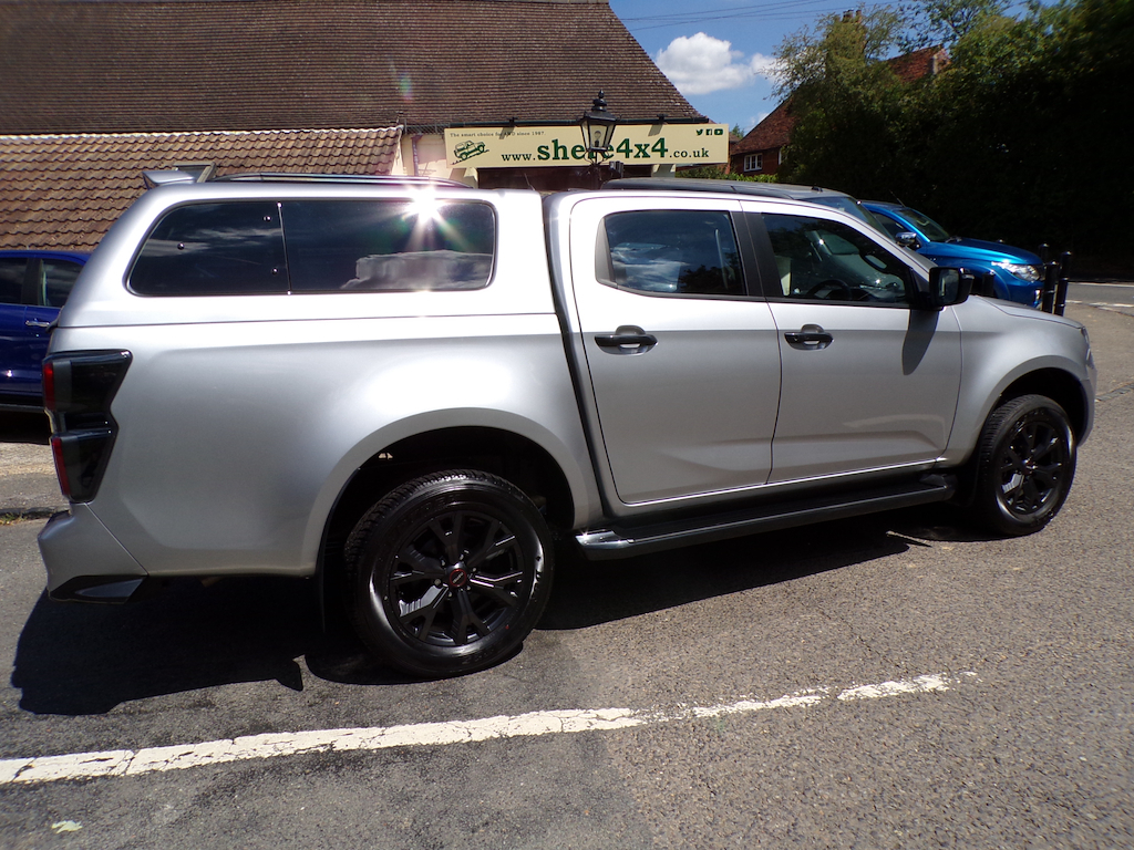 Isuzu D-Max 1.9 Td V-cross Pickup Double Cab PX74LCP Silver #4