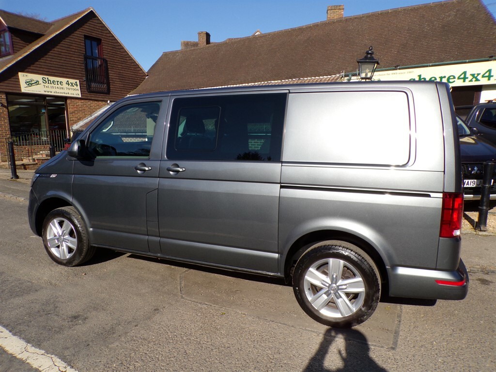 Volkswagen Transporter 2.0 Tdi 150 T32 Highline Combi Van Manu Grey #3