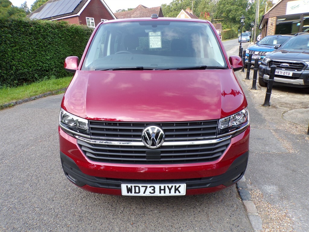 Volkswagen Transporter 2.0 Tdi-150-t30 Highline Kombi Van Red #5