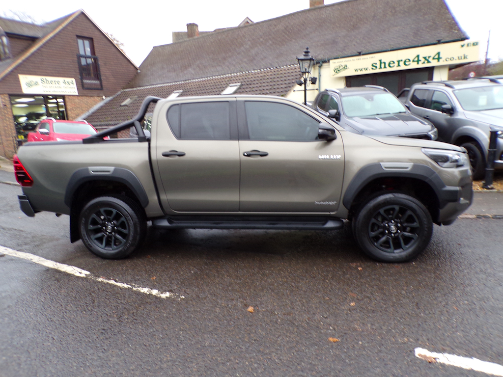 Toyota HILUX 2.8 D-4d Invincible X Pickup Double Cab LR23YUJ Brown #5
