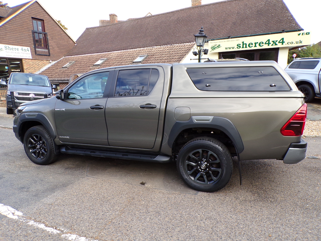 Toyota HILUX 2.8 D-4d Invincible X Pickup Double Cab WK23ZSN Brown #5