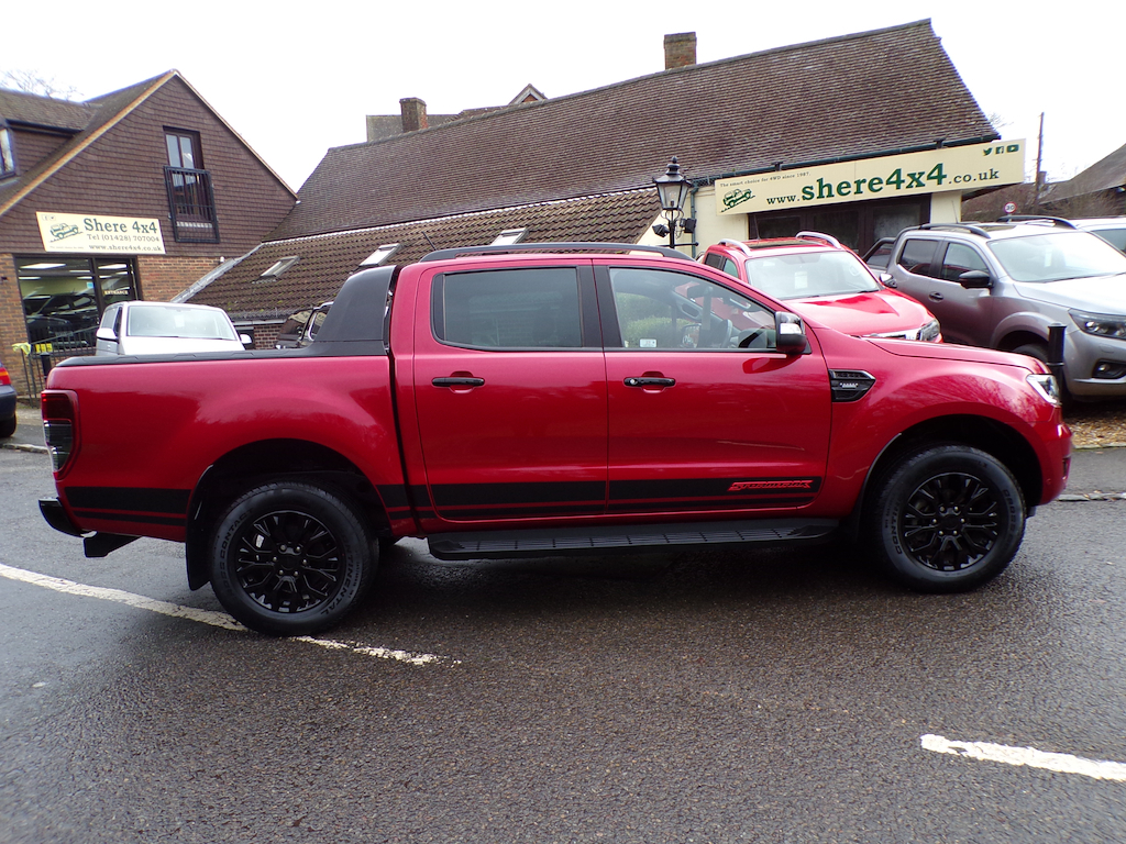 Ford Ranger 2.0 Ecoblue Stormtrak Pickup Double Cab FA23JXR Red #5