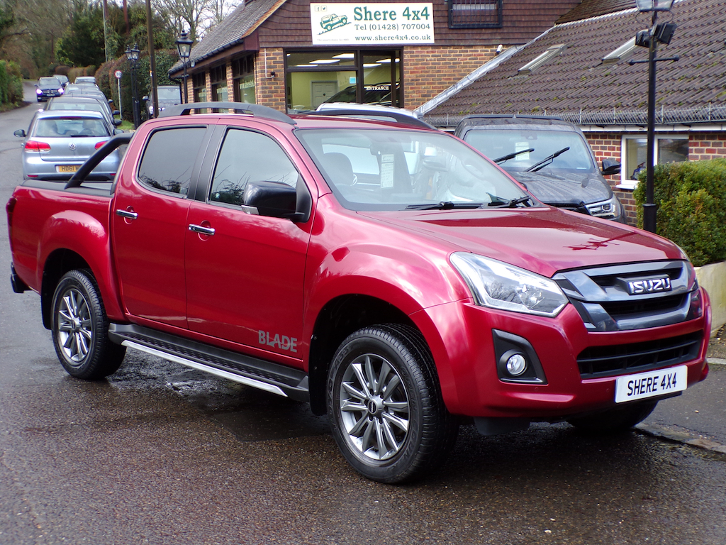 Isuzu D-Max 1.9 Td Blade Pickup Double Cab Red