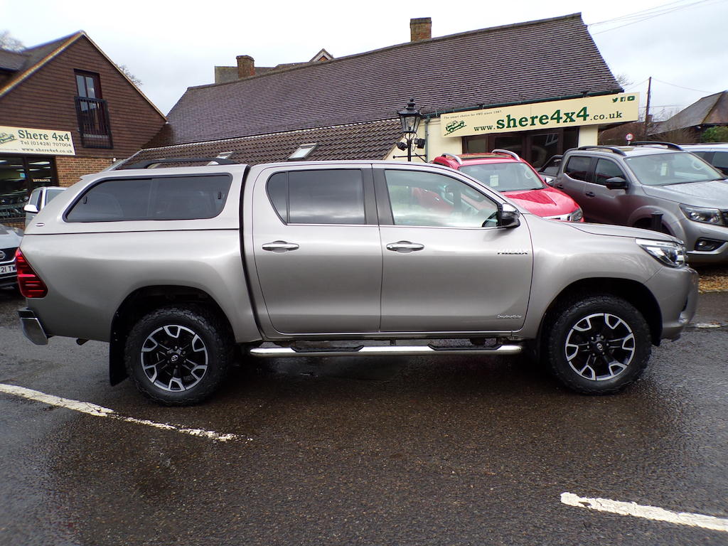 Toyota HILUX 2.4 D-4d Invincible Pickup Double Cab YO69XZS Brown #6