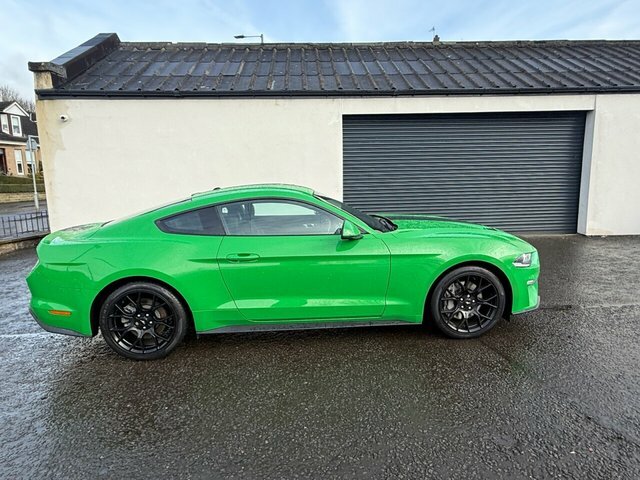 Ford Mustang 2.3T Ecoboost Fastback Selshift Euro 6 Green