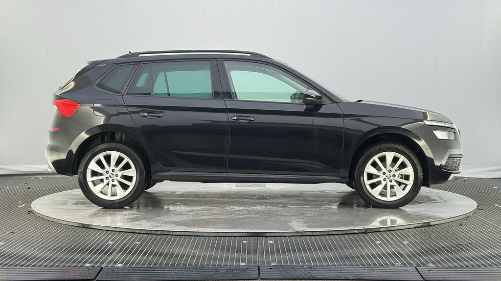 Skoda Kamiq 1.0 Tsi Se Drive Suv Dsg Euro 6 Ss SK23HPA Black #5