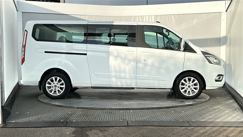 Ford Tourneo Custom 2.0 320 Ecoblue Titanium Minibus Double Cab Di White #5