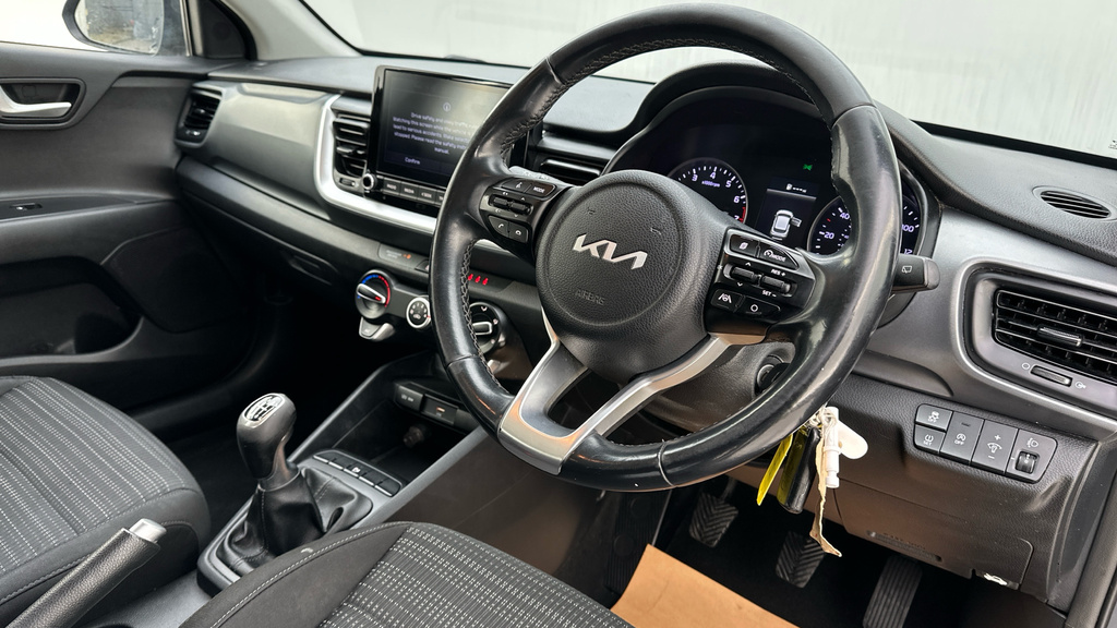 Kia Stonic 1.0 T-gdi 2 Suv Euro 6 Ss 99 CX72WVL Grey #2