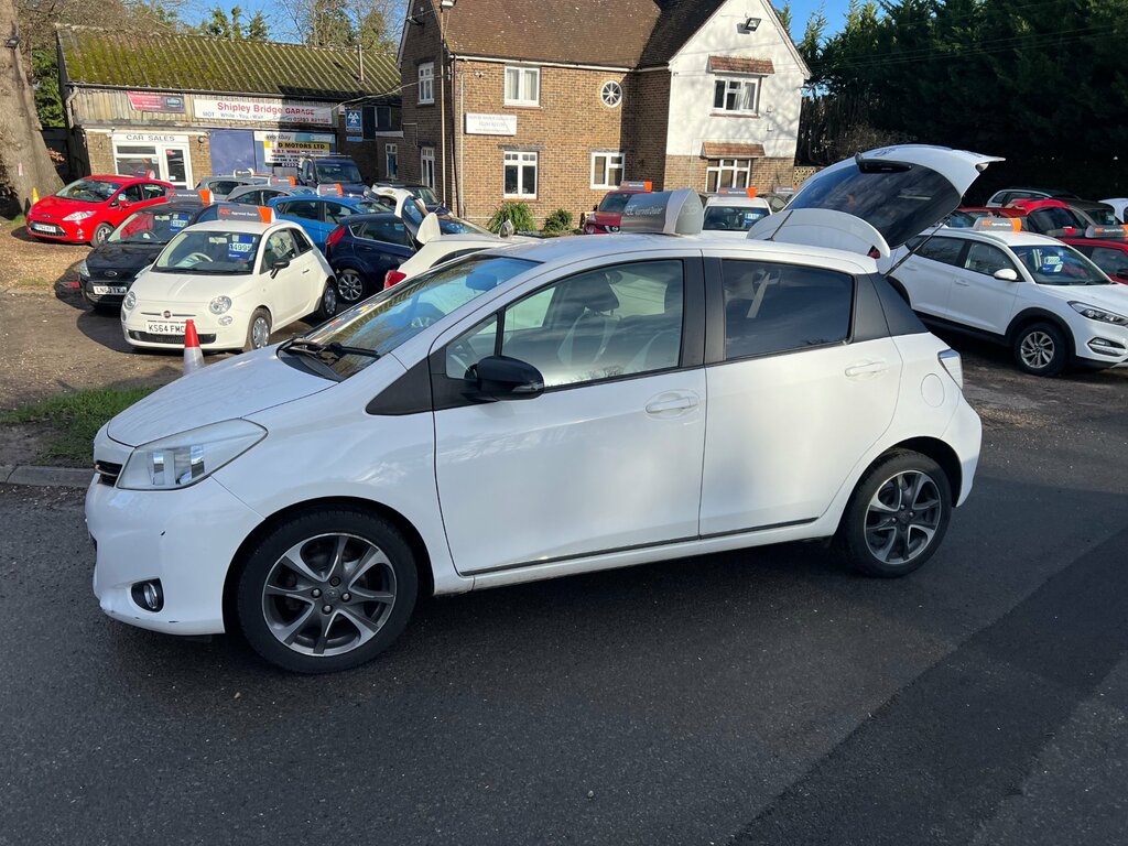 Toyota Yaris 1.33 Dual Vvt-i Trend Hatchback White