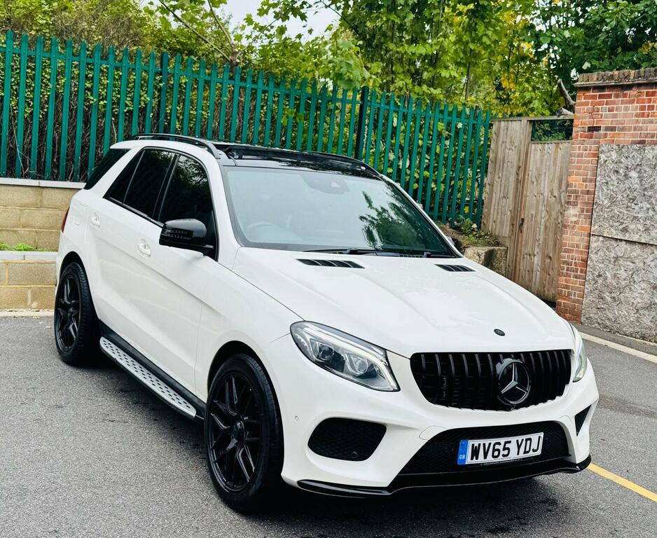 Mercedes-Benz GLE Class 3.0 Gle350d V6 Amg Line Premium G-tronic 4Matic White #2
