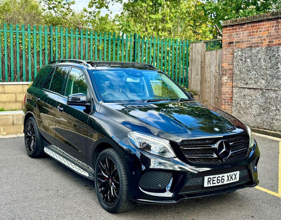 Mercedes-Benz GLE Class 3.0 Gle350d V6 Amg Line Premium Plus G-tronic 4M RE66XKX Black #2