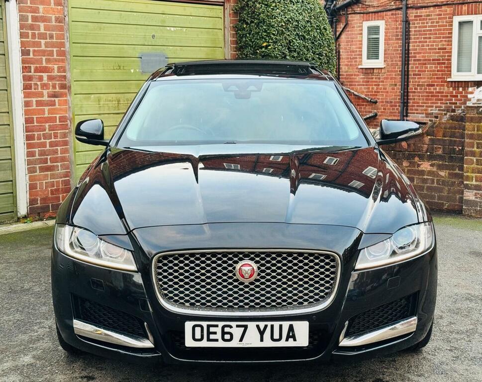 Jaguar XF 2.0D Portfolio Awd Euro 6 Ss OE67YUA Black #3