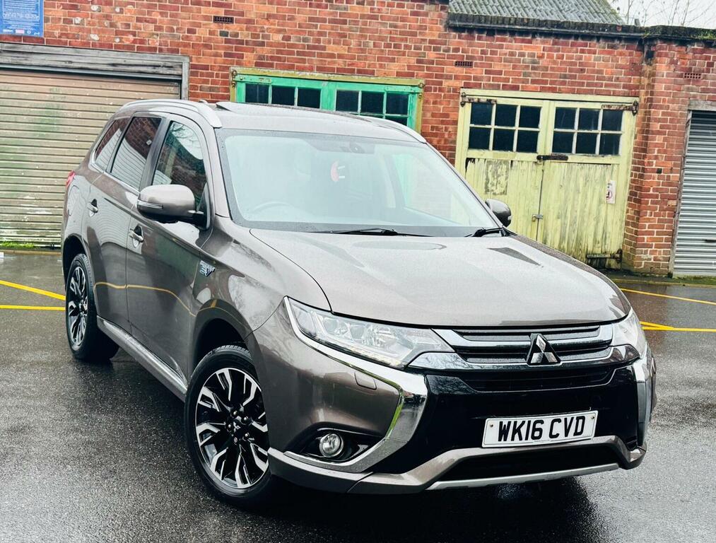 Mitsubishi Outlander 2.0H 12Kwh Gx4h Cvt 4Wd Euro 6 Ss Brown