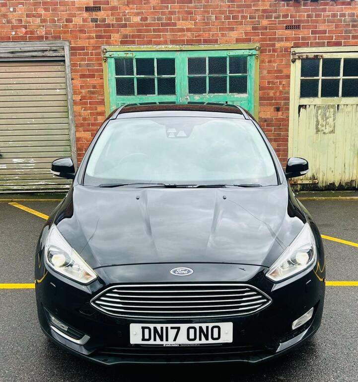 Ford Focus 1.5 Tdci Titanium X Powershift Euro 6 Ss Black #3