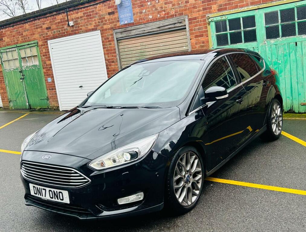 Ford Focus 1.5 Tdci Titanium X Powershift Euro 6 Ss Black #4