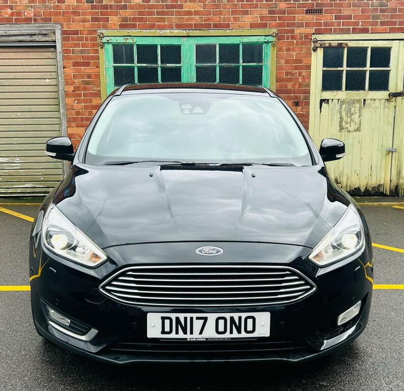 Ford Focus 1.5 Tdci Titanium X Powershift Euro 6 Ss Black #2