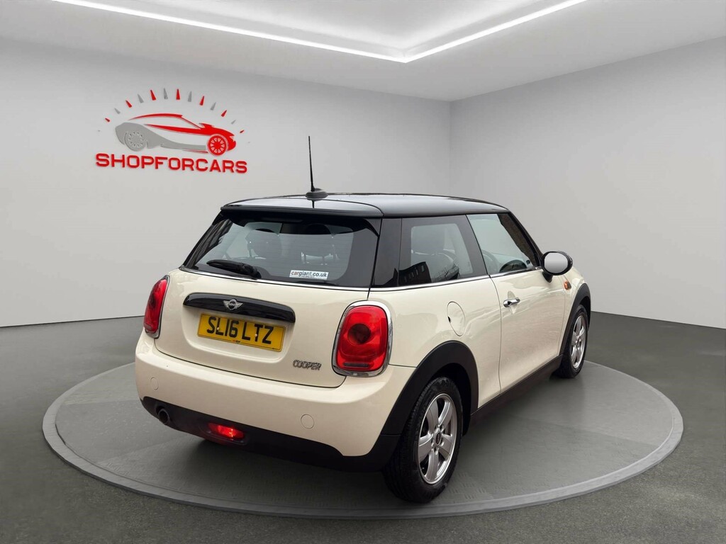 Mini Hatch Cooper White #5