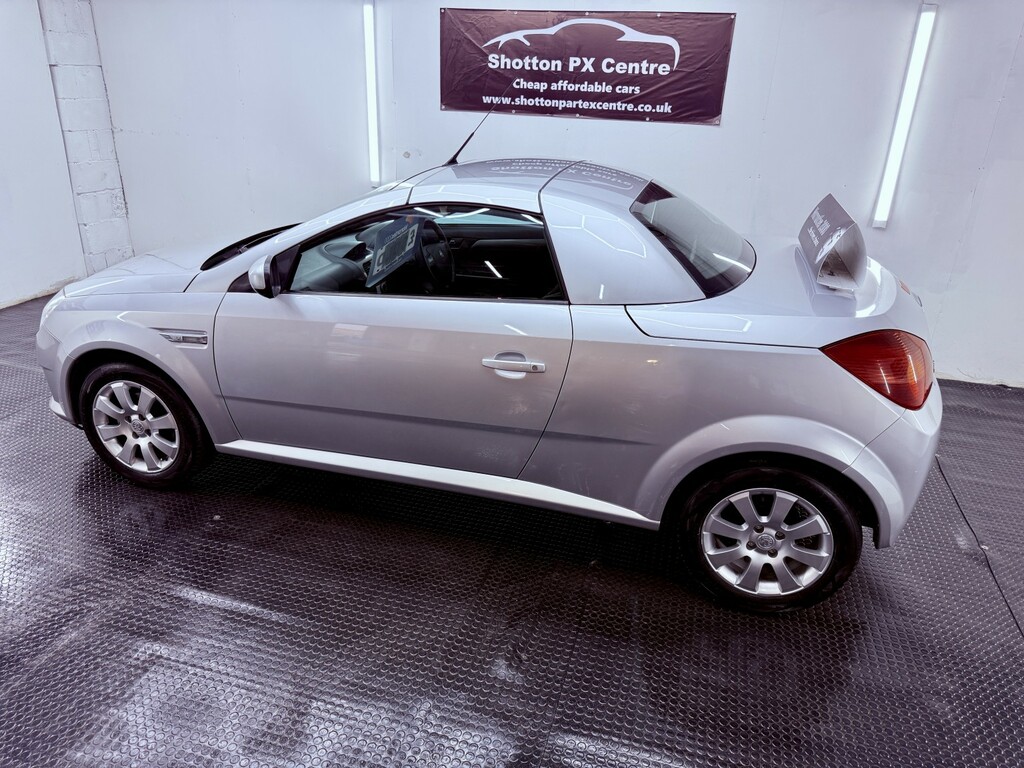 Vauxhall Tigra Convertible 1.4 I 16V 200757 Red #9