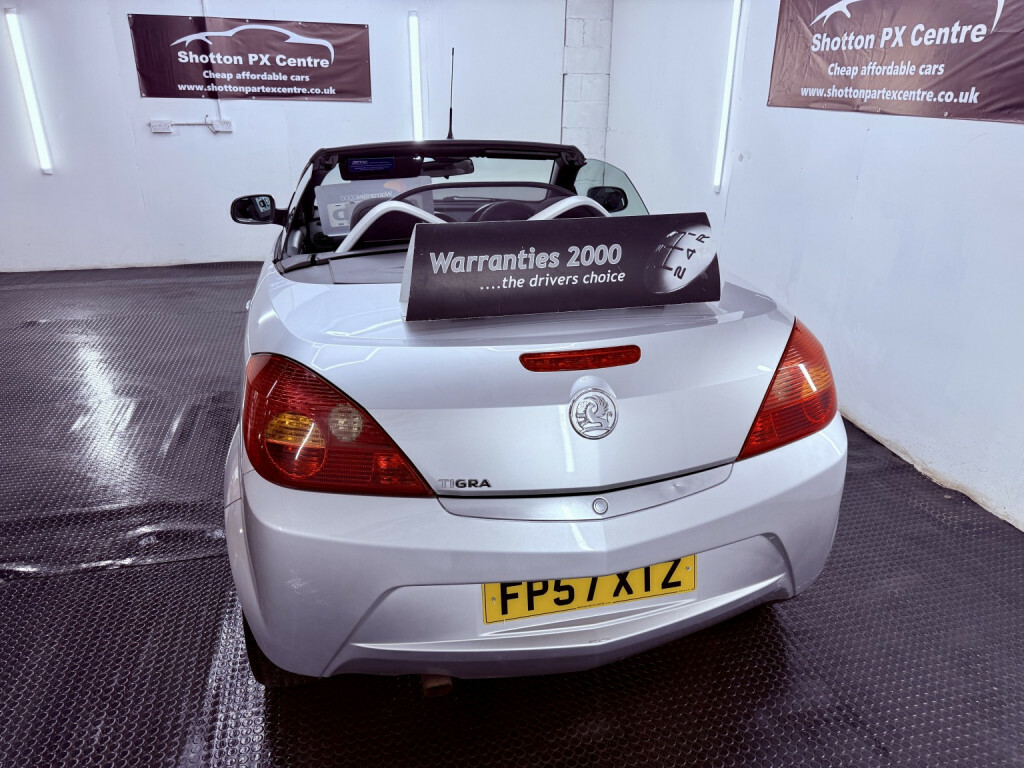 Vauxhall Tigra Convertible 1.4 I 16V 200757 Red #20