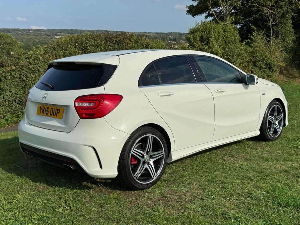 Mercedes-Benz A Class Hatchback 2.0 A250 Engineered By Amg 7G-dct 4Matic White #2